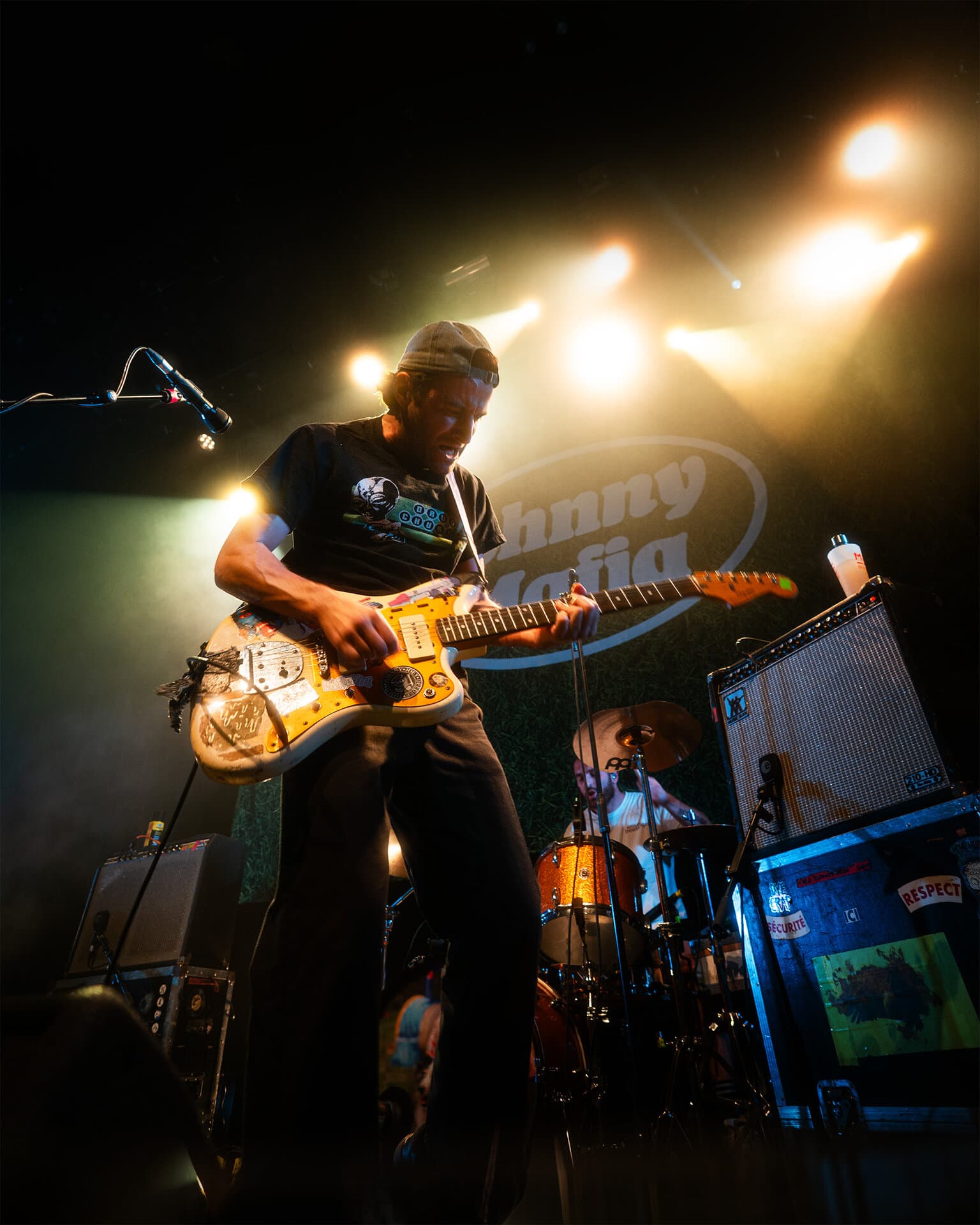 Johnny Mafia Live